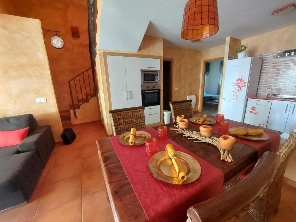 Affittacamere Ático Duplex Mijares Esterno foto