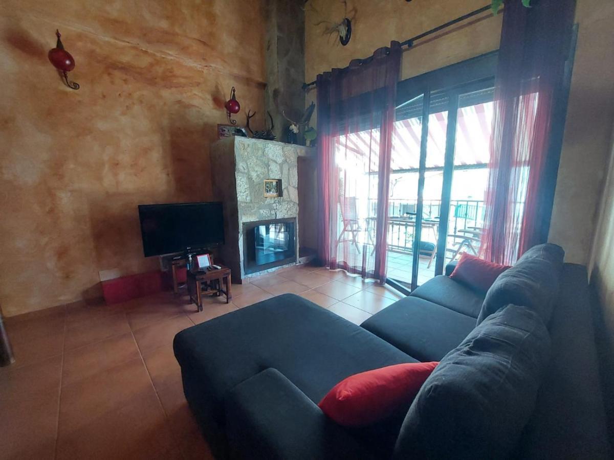 Affittacamere Ático Duplex Mijares Esterno foto